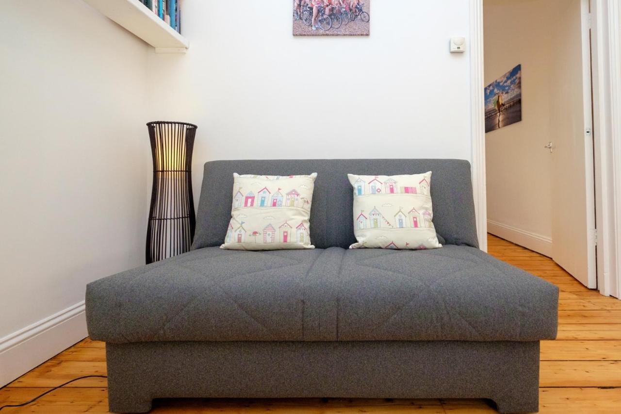 Central Garden Apartment Brighton Екстериор снимка